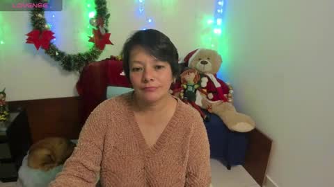 nuit_rose online show from 01.04.25