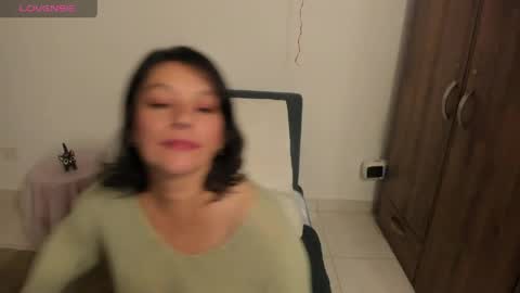 Snapshot of nuit_rose chatting on 04.25.26 nuit_rose online show from 04.25.26