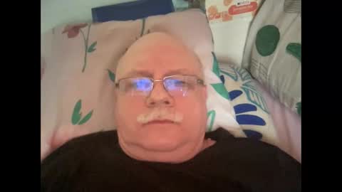 nukiss online show from 03.11.25