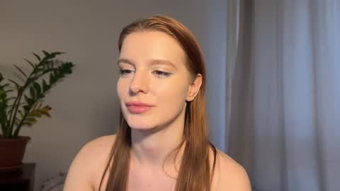 Snapshot of nura_foxx chatting on 03.09.25 nura_foxx online show from 03.09.25