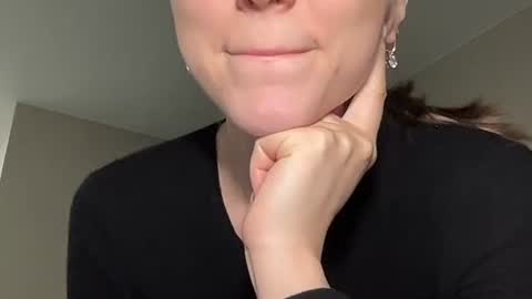 Snapshot of nursedoll chatting on 02.09.26 Ema online show from 02.09.26