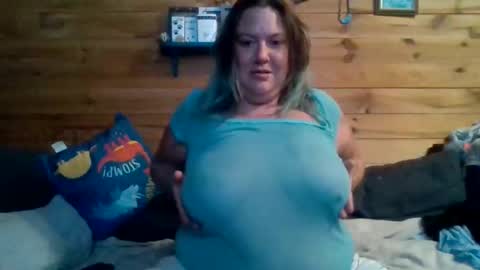 nutmegmatee online show from 11.29.25