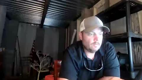 Snapshot of nuttincowboy727272 chatting on 05.20.26 nuttincowboy727272 online show from 05.20.26