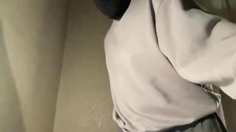 Snapshot of nxtryn chatting on 10.04.25 Nxtryn online show from 10.04.25