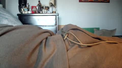 Snapshot of nyakuti chatting on 01.12.25 KN online show from 01.12.25