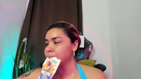 Snapshot of nyalgasai1 chatting on 11.19.25 Nia online show from 11.19.25