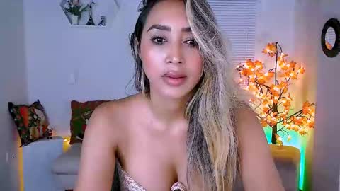 Nycole online show from 12.19.24