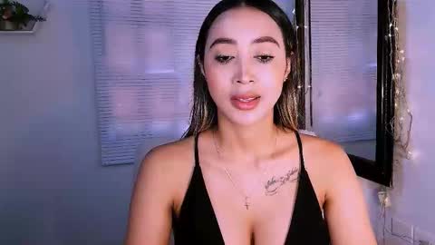 Nycole online show from 11.03.25