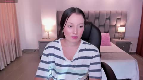 nylaa_rose online show from 10.04.25
