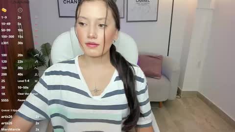 nylaa_rose online show from 10.23.25