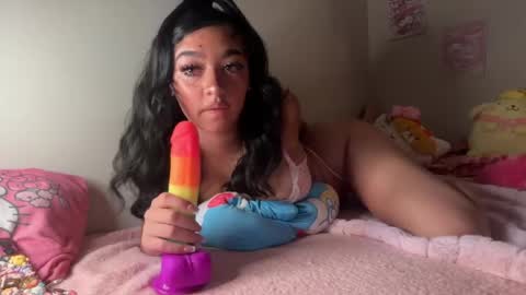 Snapshot of nylasinns chatting on 05.15.26 nylasinns online show from 05.15.26
