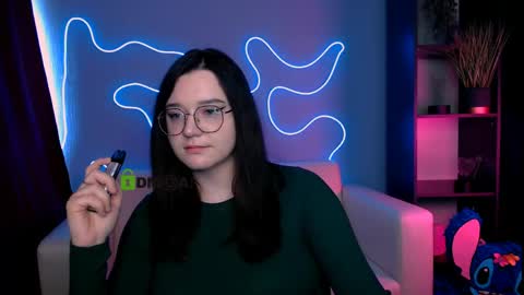Snapshot of nymiraa chatting on 04.26.26 Mira online show from 04.26.26