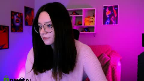 Snapshot of nymiraa chatting on 05.01.26 Mira online show from 05.01.26