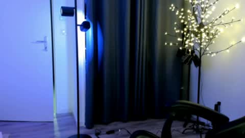 Snapshot of nymphadora__ chatting on 04.20.26 Steff online show from 04.20.26