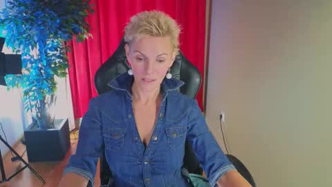 nymphvariety online show from 10.03.25