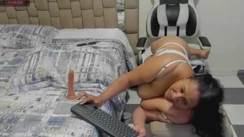 nyomi browm online show from 01.25.25