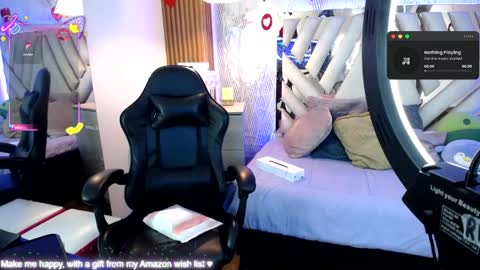Snapshot of nyx_andria chatting on 05.05.26 Alex . online show from 05.05.26