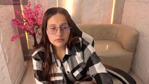 Online 800 to 1400 online show from 10.15.25