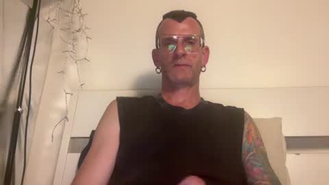 Snapshot of o_johnny_deep_o chatting on 07.20.26 Jonathan Deep online show from 07.20.26