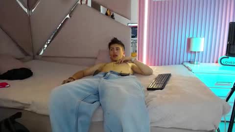 oblivionlove online show from 12.17.25