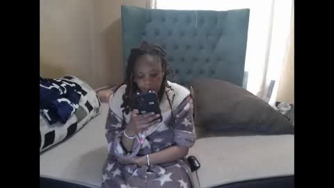 Snapshot of obsessedmimi chatting on 05.27.26 obsessedmimi online show from 05.27.26