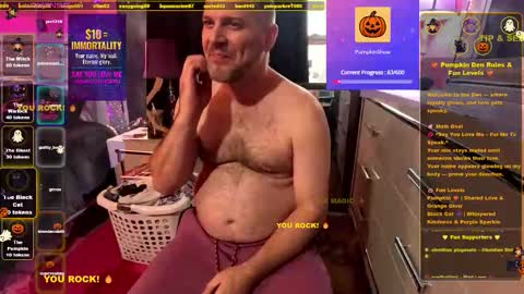 Snapshot of obsidian_stallion chatting on 10.23.25 Obsidian stallion online show from 10.23.25