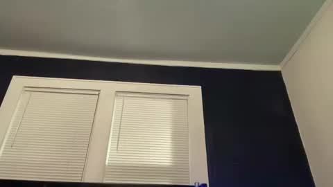 Snapshot of oceandiver3000 chatting on 10.10.25 Oceandiver3000 online show from 10.10.25