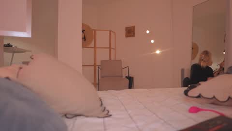 Snapshot of ocicat chatting on 01.01.25 hi im Janasmall boobs big heart  warm pussy  online show from 01.01.25