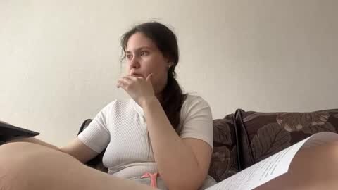 Snapshot of ocieburley chatting on 05.21.26 ocieburley online show from 05.21.26