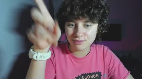 Evie online show from 11.22.25