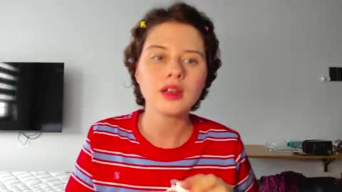 Evie online show from 04.02.26