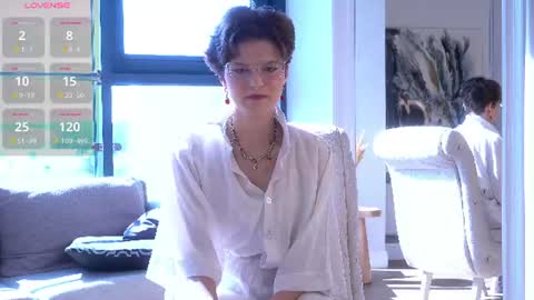 Snapshot of odettechurchwell chatting on 06.12.26 Eli online show from 06.12.26