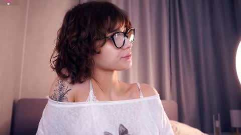 Thea online show from 11.12.25