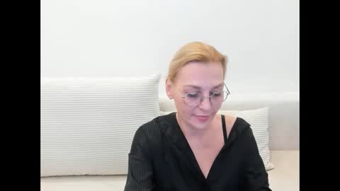 Snapshot of oeigesmik chatting on 04.07.26 oeigesmik online show from 04.07.26