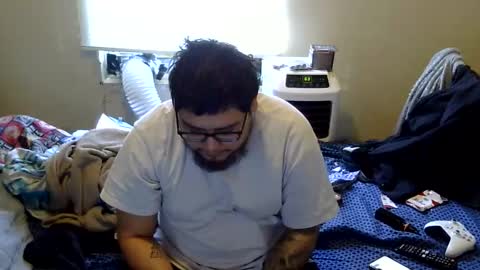 Snapshot of oflores77 chatting on 10.24.25 oscar flores online show from 10.24.25