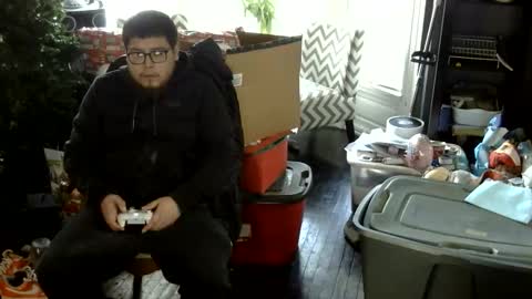 Snapshot of oflores77 chatting on 12.17.25 oscar flores online show from 12.17.25