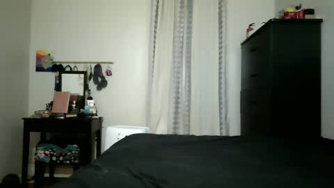 Lit en Cama online show from 10.07.25