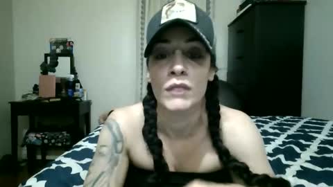 Lit en Cama online show from 12.19.25