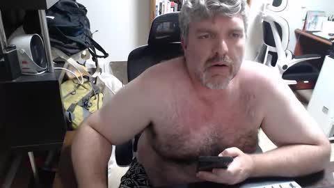 Snapshot of ogre57 chatting on 05.06.26 Woman message me men do not make demands and dont ask for pm only ladies. online show from 05.06.26