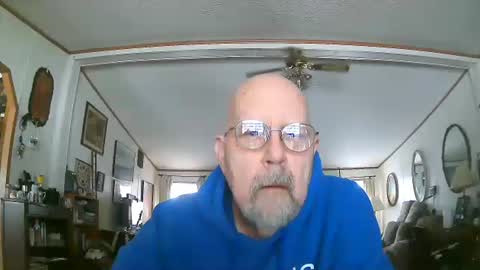 Snapshot of ogusbogus chatting on 01.05.26 Maximus No Mo online show from 01.05.26