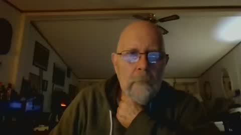 Snapshot of ogusbogus chatting on 01.11.26 Maximus No Mo online show from 01.11.26