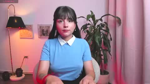 Snapshot of oh__holly chatting on 07.27.26 Holly online show from 07.27.26