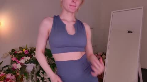 Lily online show from 04.20.26