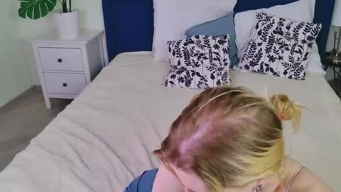 Lily online show from 04.25.26