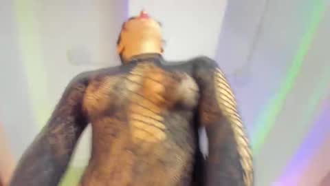 Holly online show from 10.21.25