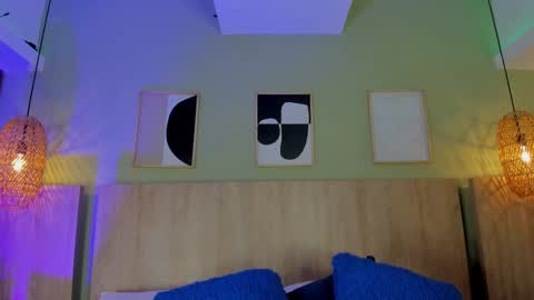 Holly online show from 01.06.26