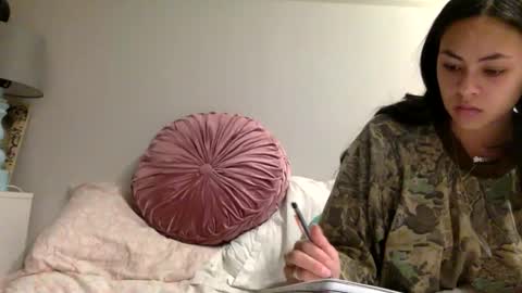 Snapshot of ohaufurt chatting on 12.16.24 ohaufurt online show from 12.16.24