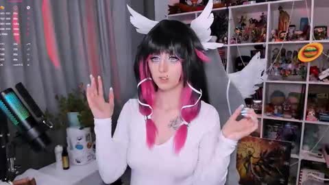 Snapshot of ohclementinee chatting on 02.18.26 Clementine Clem online show from 02.18.26