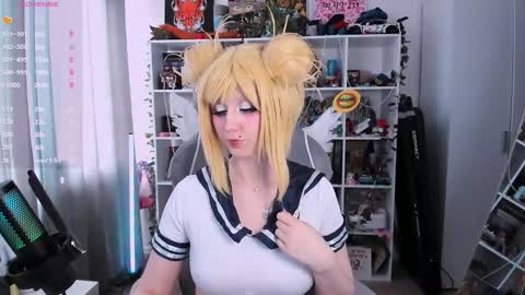 Snapshot of ohclementinee chatting on 02.25.26 Clementine Clem online show from 02.25.26