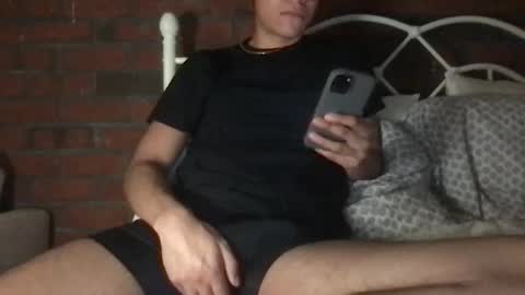 Snapshot of ohcute_d chatting on 02.10.25 Miles Valentino online show from 02.10.25